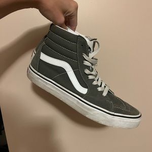 Vans hi top leaf green women’s 9 shoes